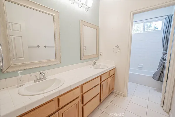 $1,099,000 | 28076 Bridlewood Drive, Castaic, CA 91384