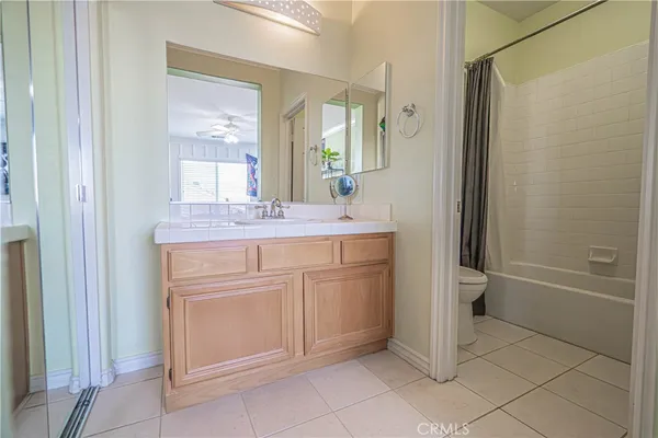 $1,099,000 | 28076 Bridlewood Drive, Castaic, CA 91384