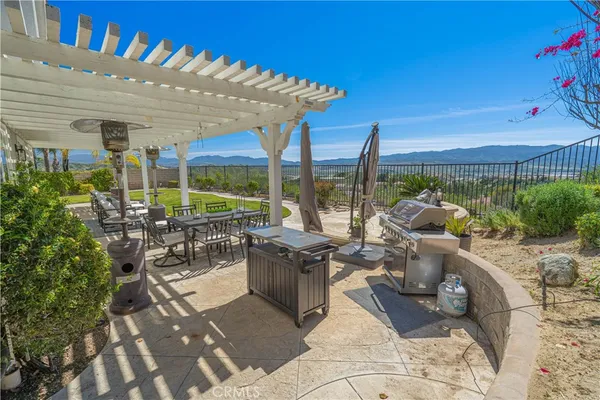 $1,099,000 | 28076 Bridlewood Drive, Castaic, CA 91384