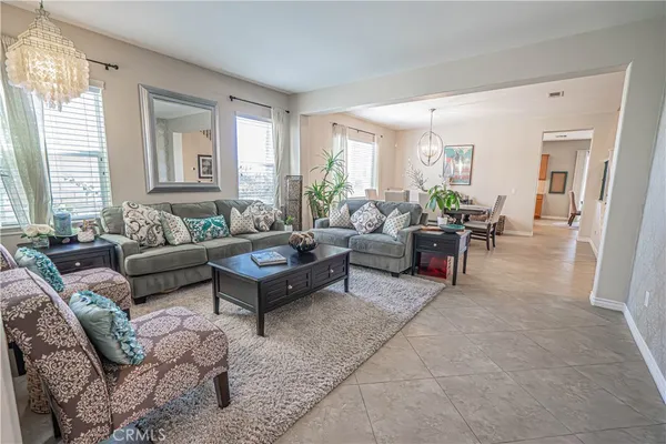 $1,099,000 | 28076 Bridlewood Drive, Castaic, CA 91384