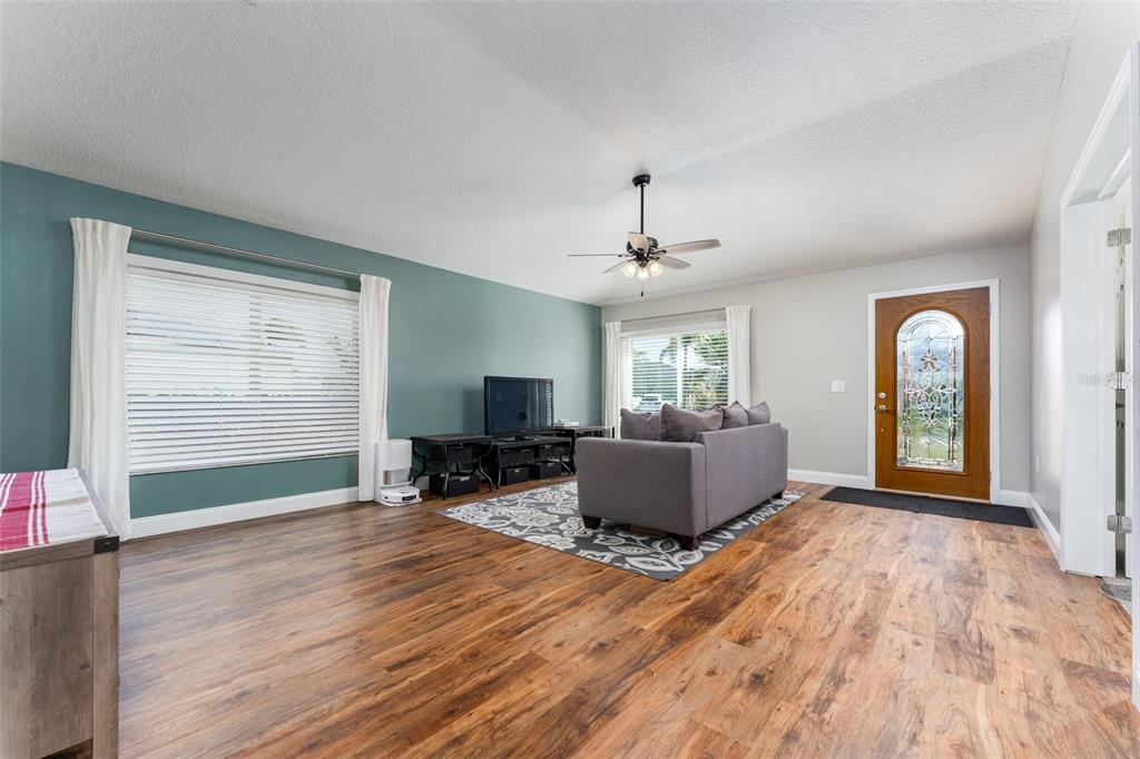 5431 Sandy Shell Drive Apollo Beach, FL 33572 - Photo 15 of 65