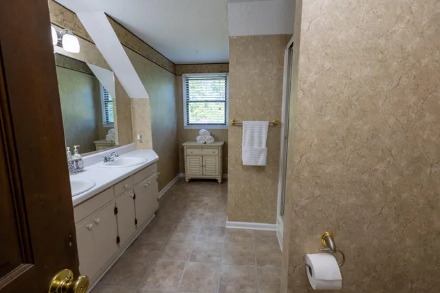 $739,000 | 446 Jamestown Road, Menlo, GA 30731