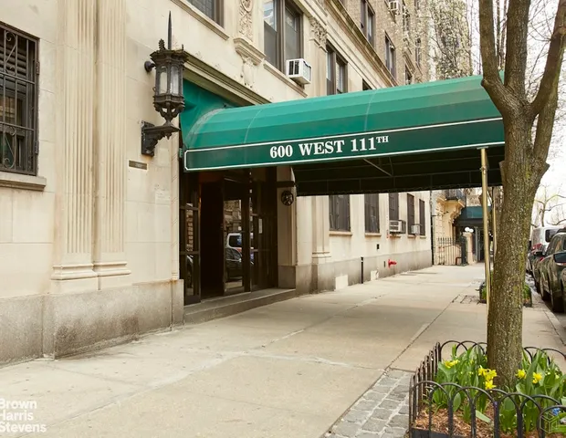$555,000 | 600 West 111th Street, Unit 7E | Morningside Heights