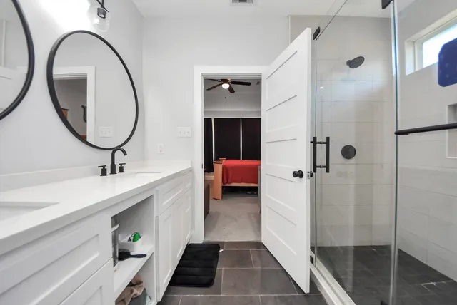 $302,000 | 118 Nelson Lane, Anahuac, TX 77514