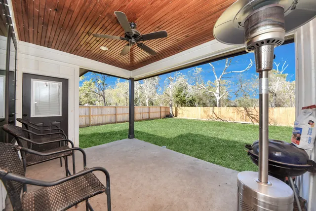 $302,000 | 118 Nelson Lane, Anahuac, TX 77514