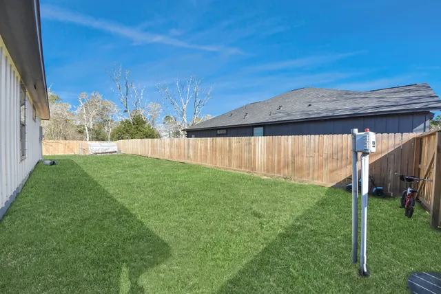 $302,000 | 118 Nelson Lane, Anahuac, TX 77514