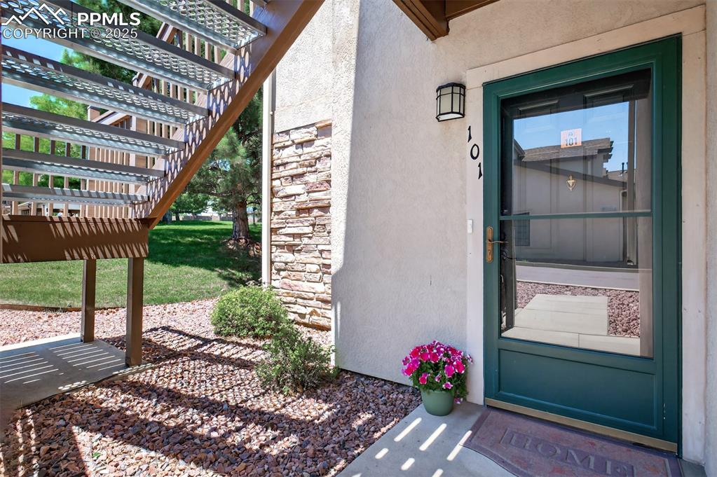 2190 Alicia Point, Unit 101 Colorado Springs, CO 80919 - Photo 2 of 33