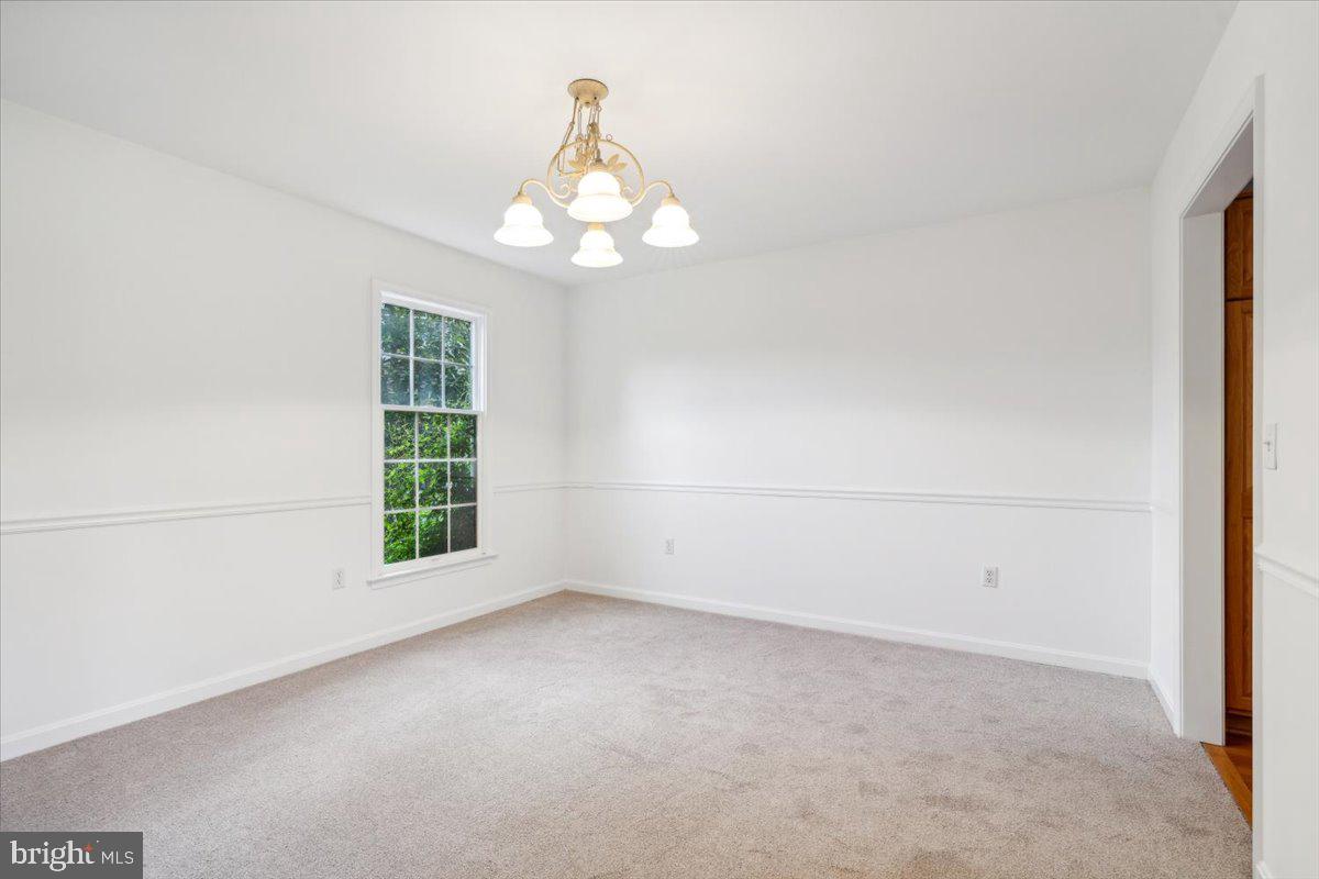 1037 Lindfield Drive Frederick, MD 21702 - Photo 16 of 59 Dining Room