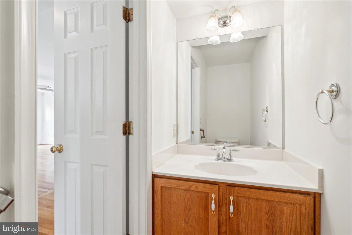 1037 Lindfield Drive Frederick, MD 21702 - Photo 17 of 59 Powder Room