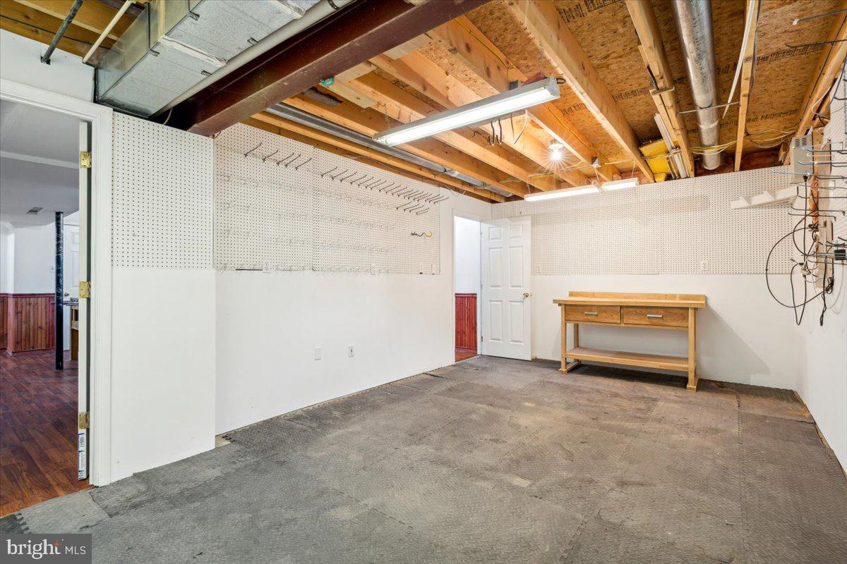 1037 Lindfield Drive Frederick, MD 21702 - Photo 37 of 59 Workshop