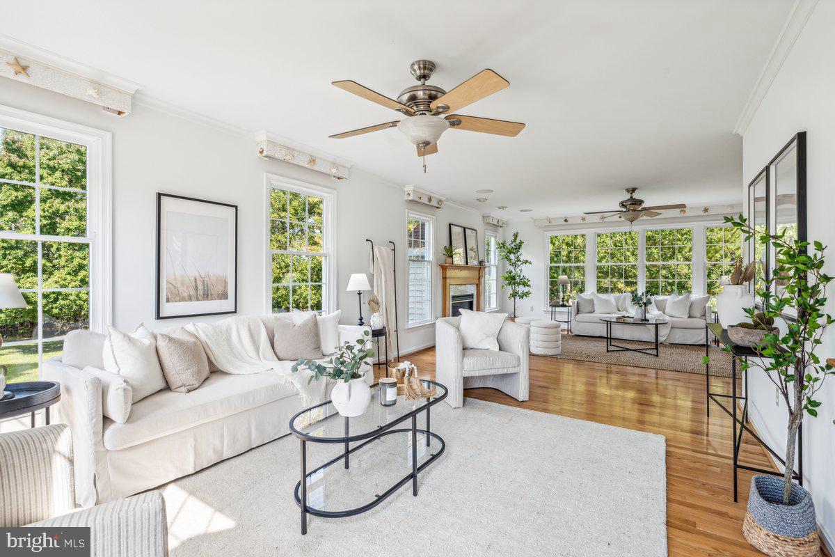 1037 Lindfield Drive Frederick, MD 21702 - Photo 8 of 59