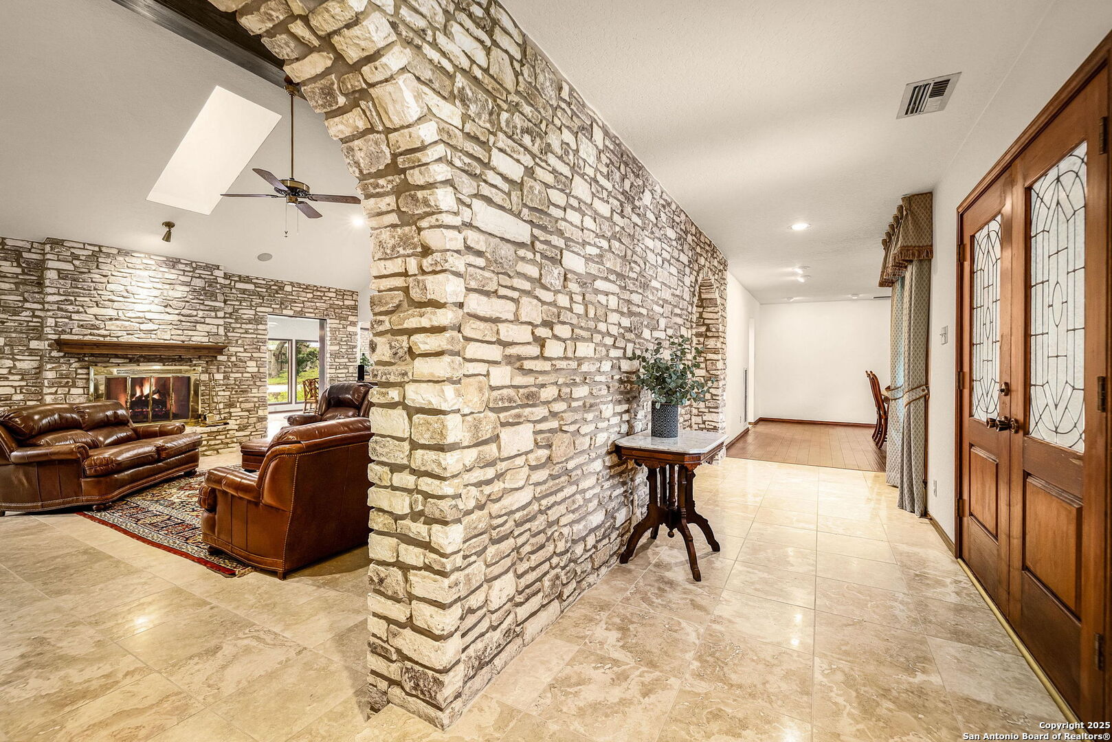 9606 Meadow Rue Garden Ridge, TX 78266 - Photo 12 of 60 a view of living room filled with furniture and a rug