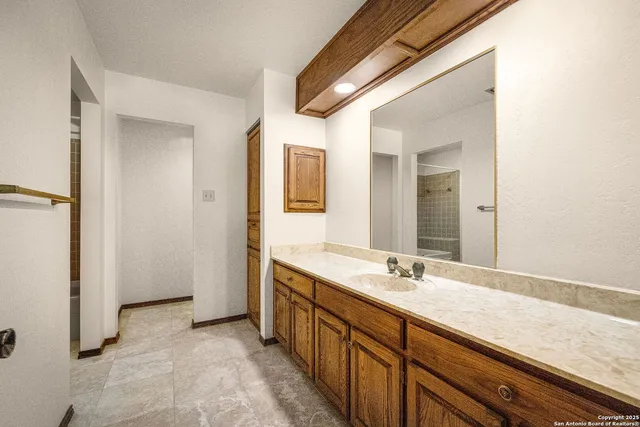 $850,400 | 9606 Meadow Rue, Garden Ridge, TX 78266