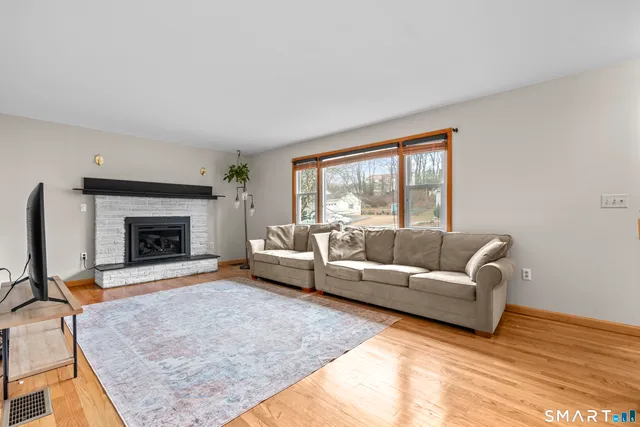 $3,200 | 91 Benz Street, Ansonia, CT 06401