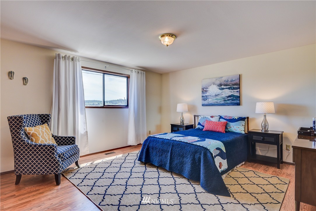 2607 West Beach Road Oak Harbor, WA 98277 - Photo 9 of 25 Gallery Image 9
