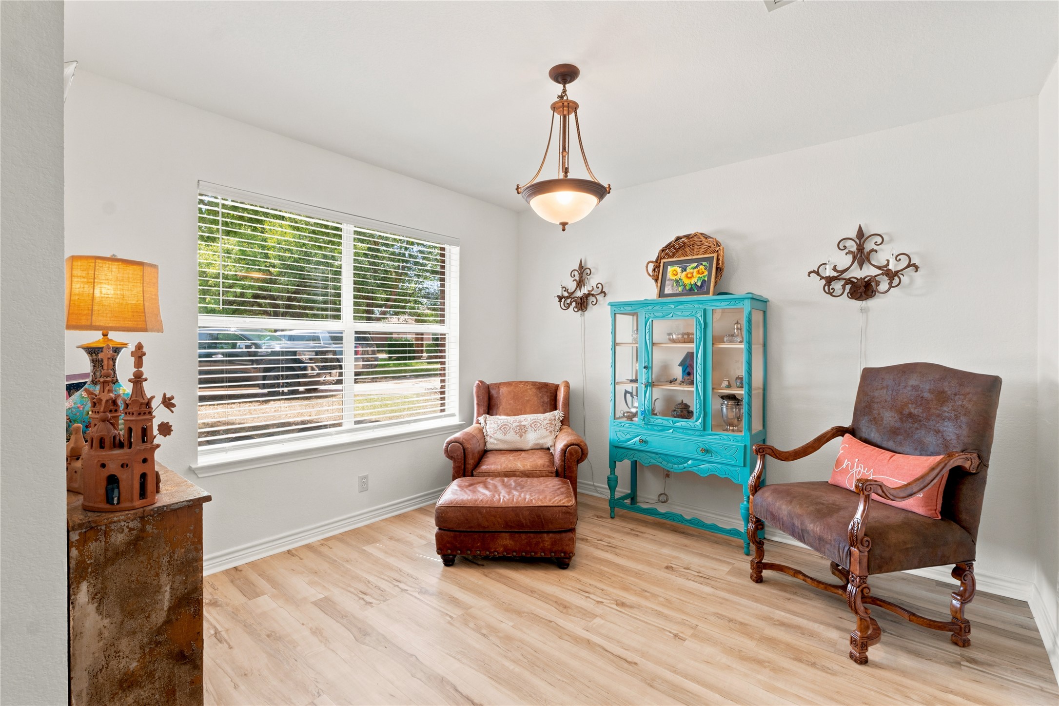 405 Fairfield Loop Leander, TX 78641 - Photo 15 of 40 Formal dining being used as a sitting area.