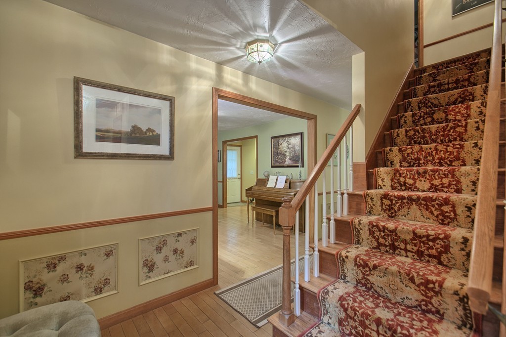 60 Robbs Hill Road Lunenburg, MA 01462 - Photo 13 of 30 Gallery Image 13