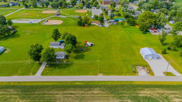 $300,000 | 8885 East 400 North, Van Buren, IN 46991