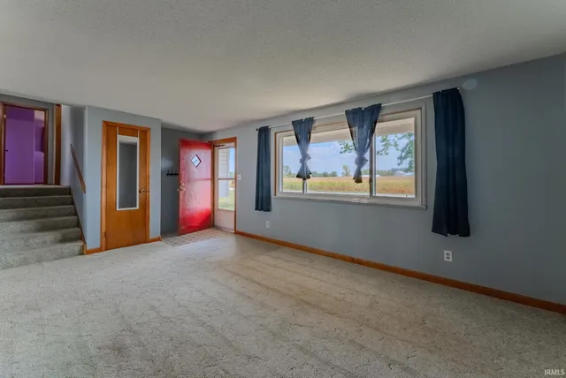 $300,000 | 8885 East 400 North, Van Buren, IN 46991