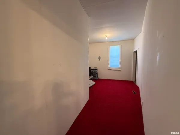 $75,000 | 300 West Borton Avenue, Creal Springs, IL 62922