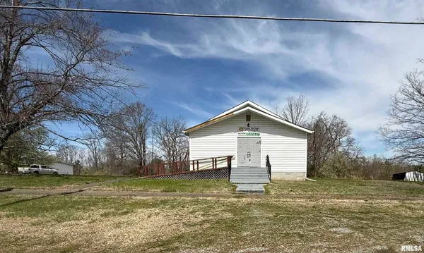 $75,000 | 300 West Borton Avenue, Creal Springs, IL 62922