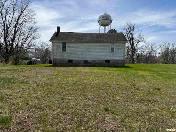 $75,000 | 300 West Borton Avenue, Creal Springs, IL 62922