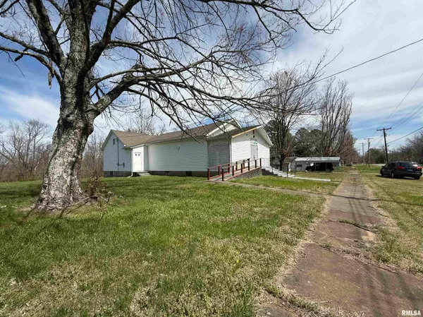 $75,000 | 300 West Borton Avenue, Creal Springs, IL 62922