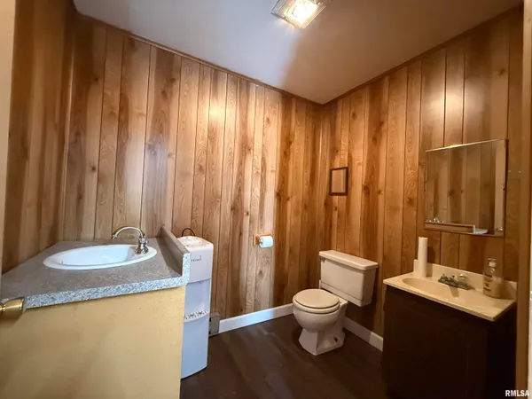 $75,000 | 300 West Borton Avenue, Creal Springs, IL 62922