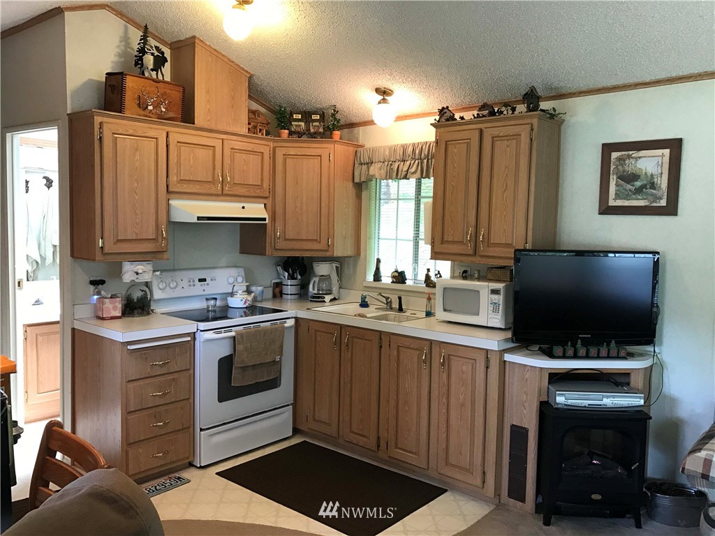 1788 Cline Road Randle, WA 98377 - Photo 14 of 24 Gallery Image 14