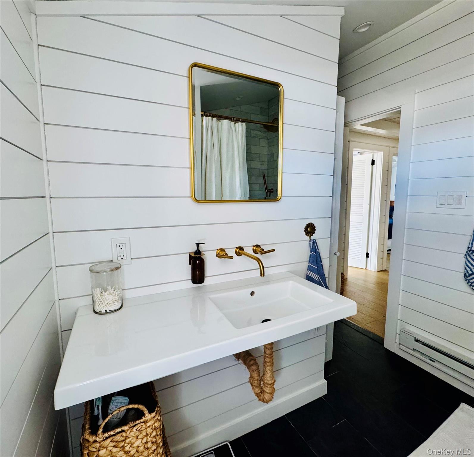106 Oak Beach Road Babylon, NY 11702 - Photo 14 of 34
