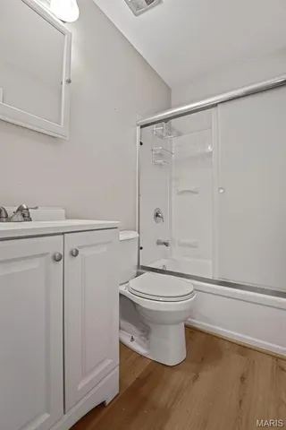 $2,100 | 2818 Quenley Street, St. Charles, MO 63301