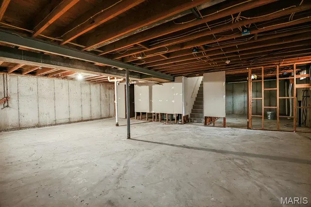 $2,100 | 2818 Quenley Street, St. Charles, MO 63301