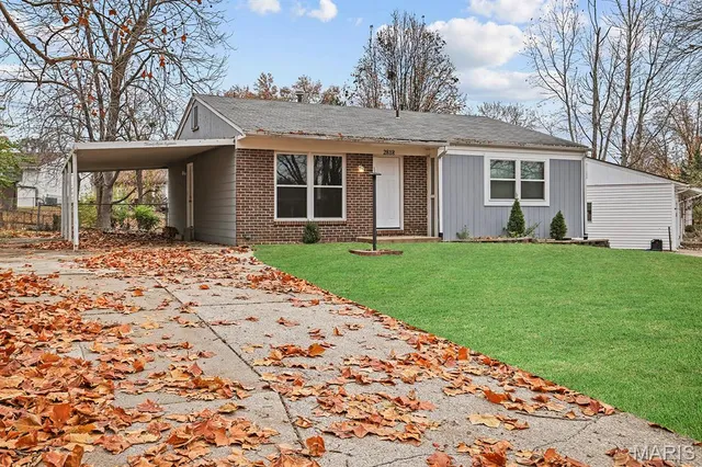 $2,100 | 2818 Quenley Street, St. Charles, MO 63301