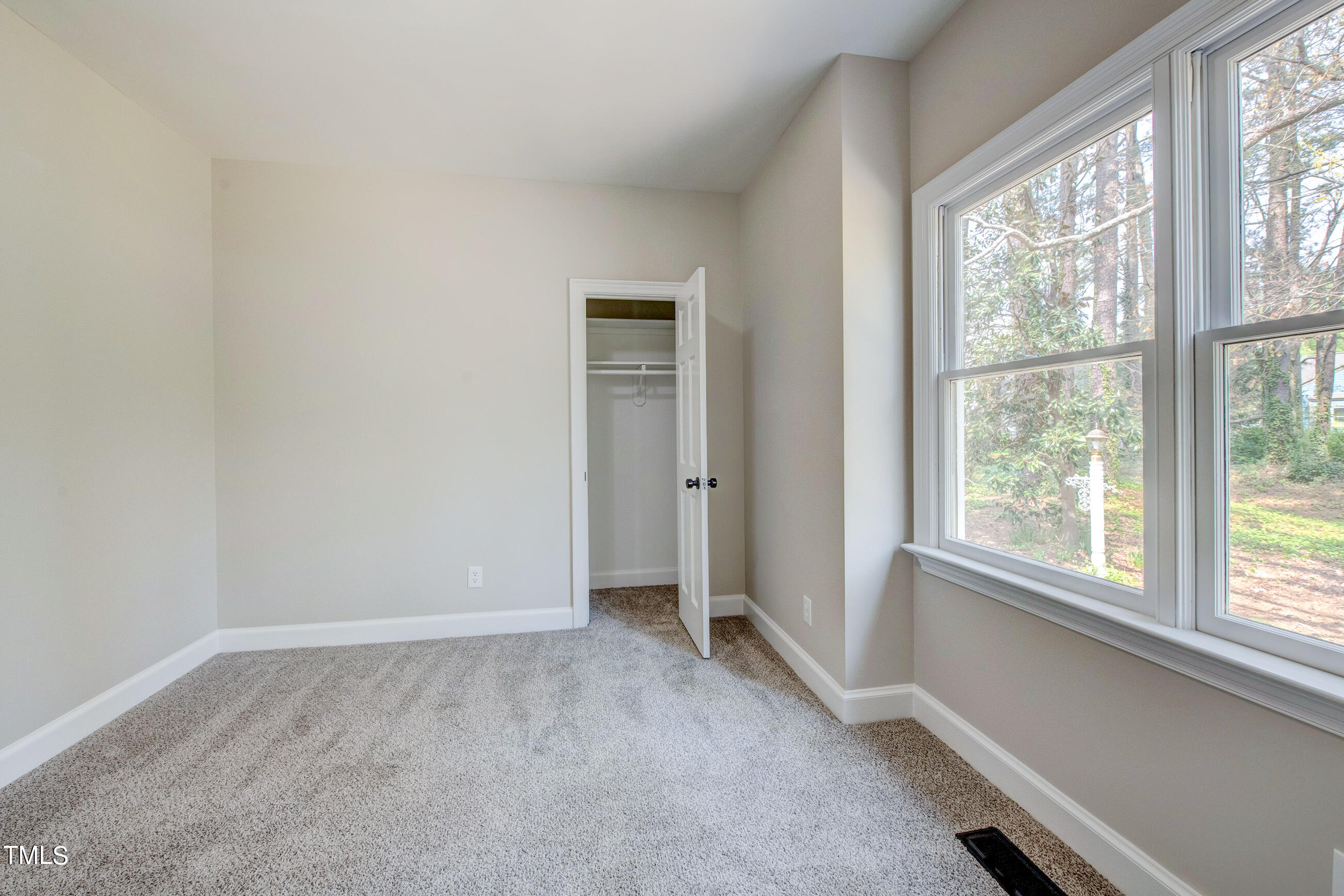 8328 Wycombe Lane Raleigh, NC 27615 - Photo 16 of 23 8328 Wycombe Ln_www.scalaphotography.com