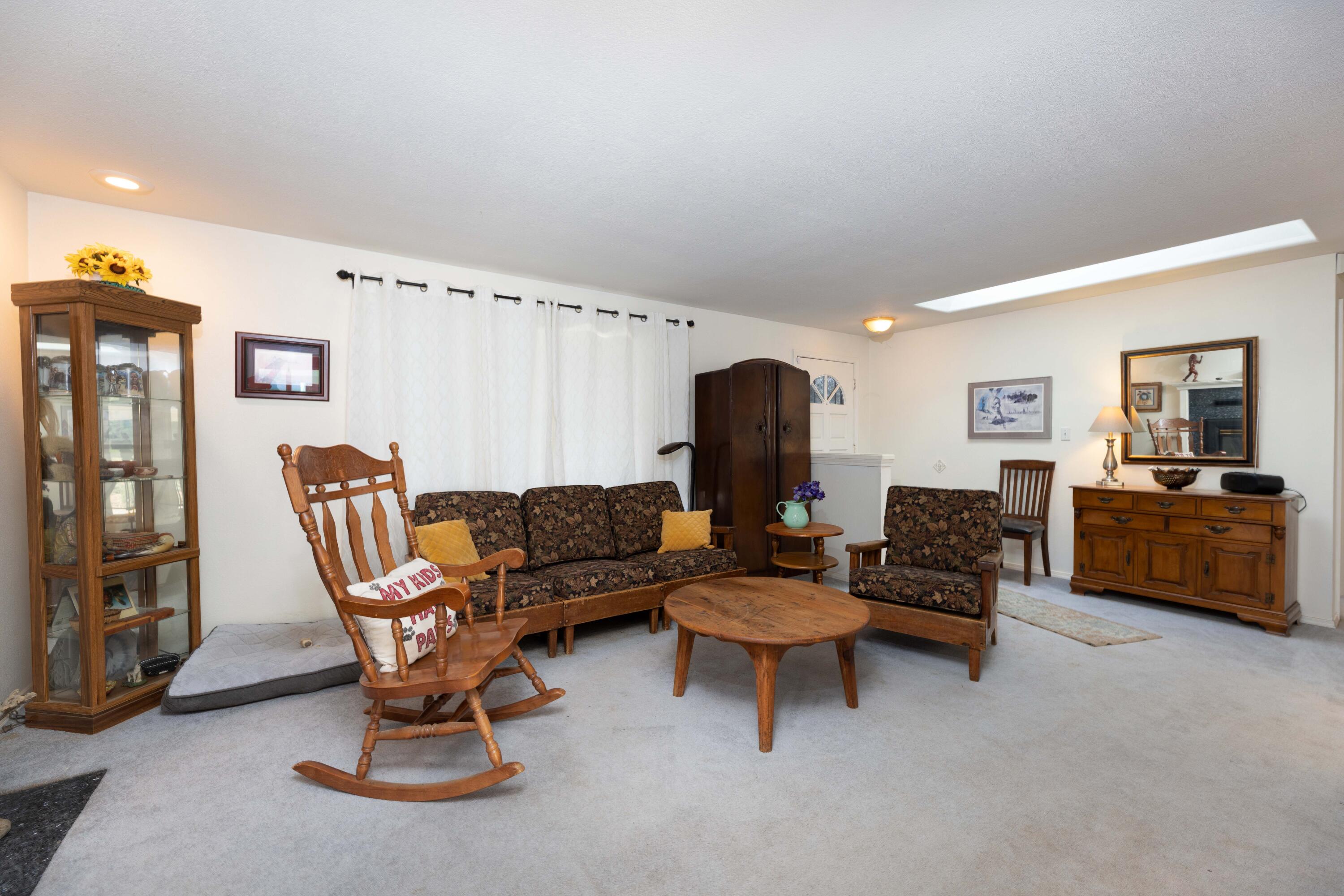 8790 Redbank Road Redding, CA 96001 - Photo 8 of 21 a living room with furniture