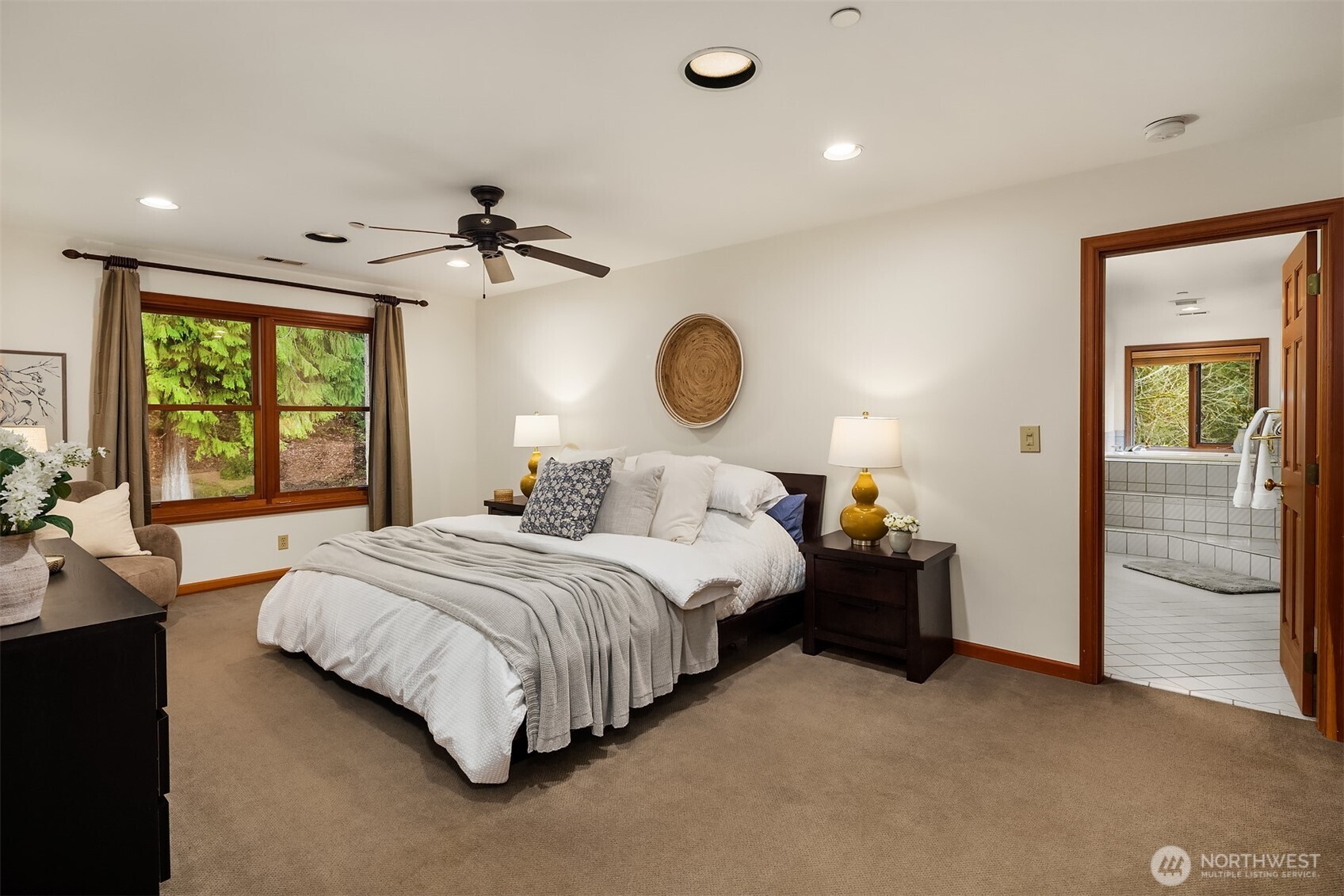 21407 Northeast Union Hill Road Redmond, WA 98053 - Photo 18 of 40