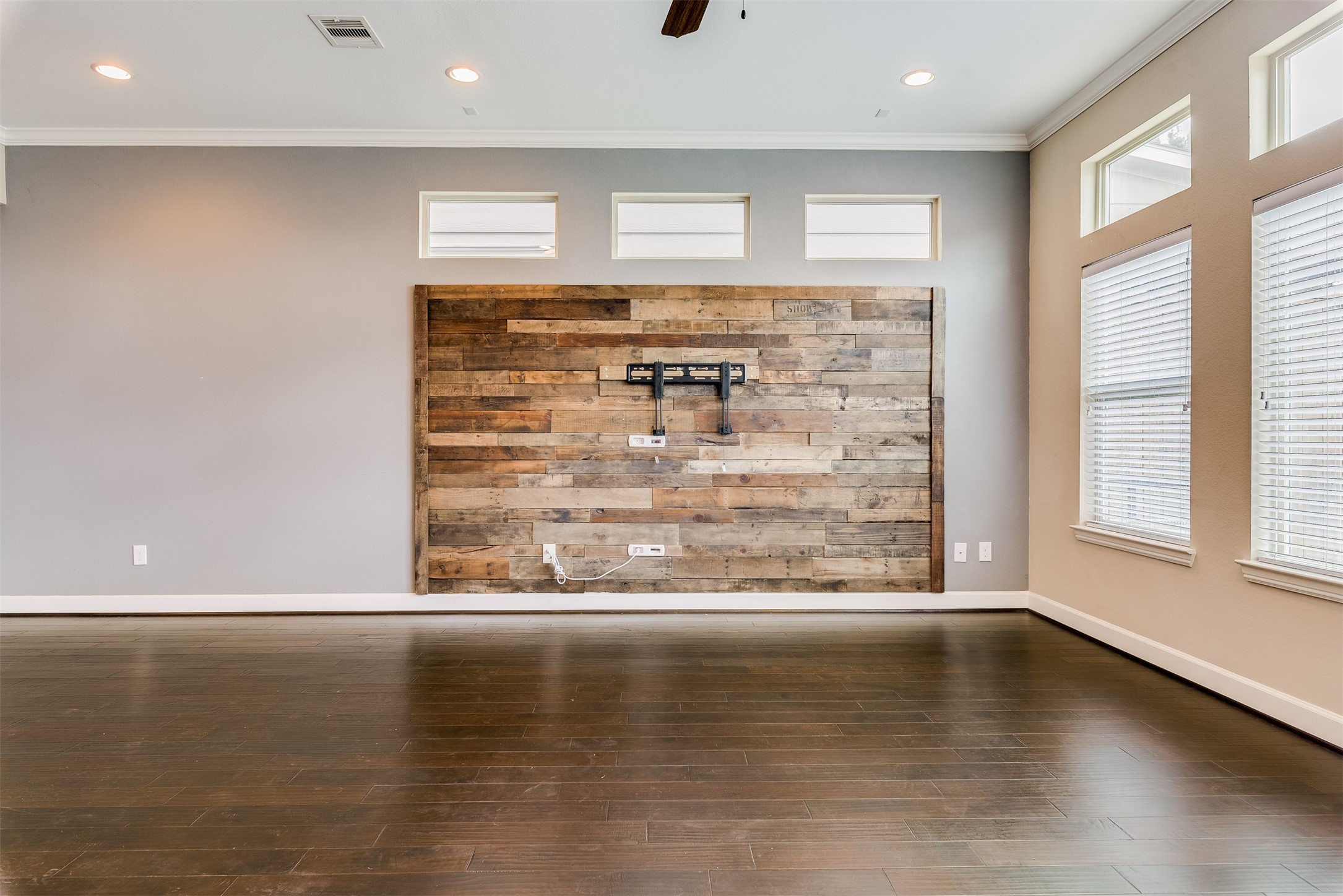 5807 Larkin Street Houston, TX 77007 - Photo 10 of 33