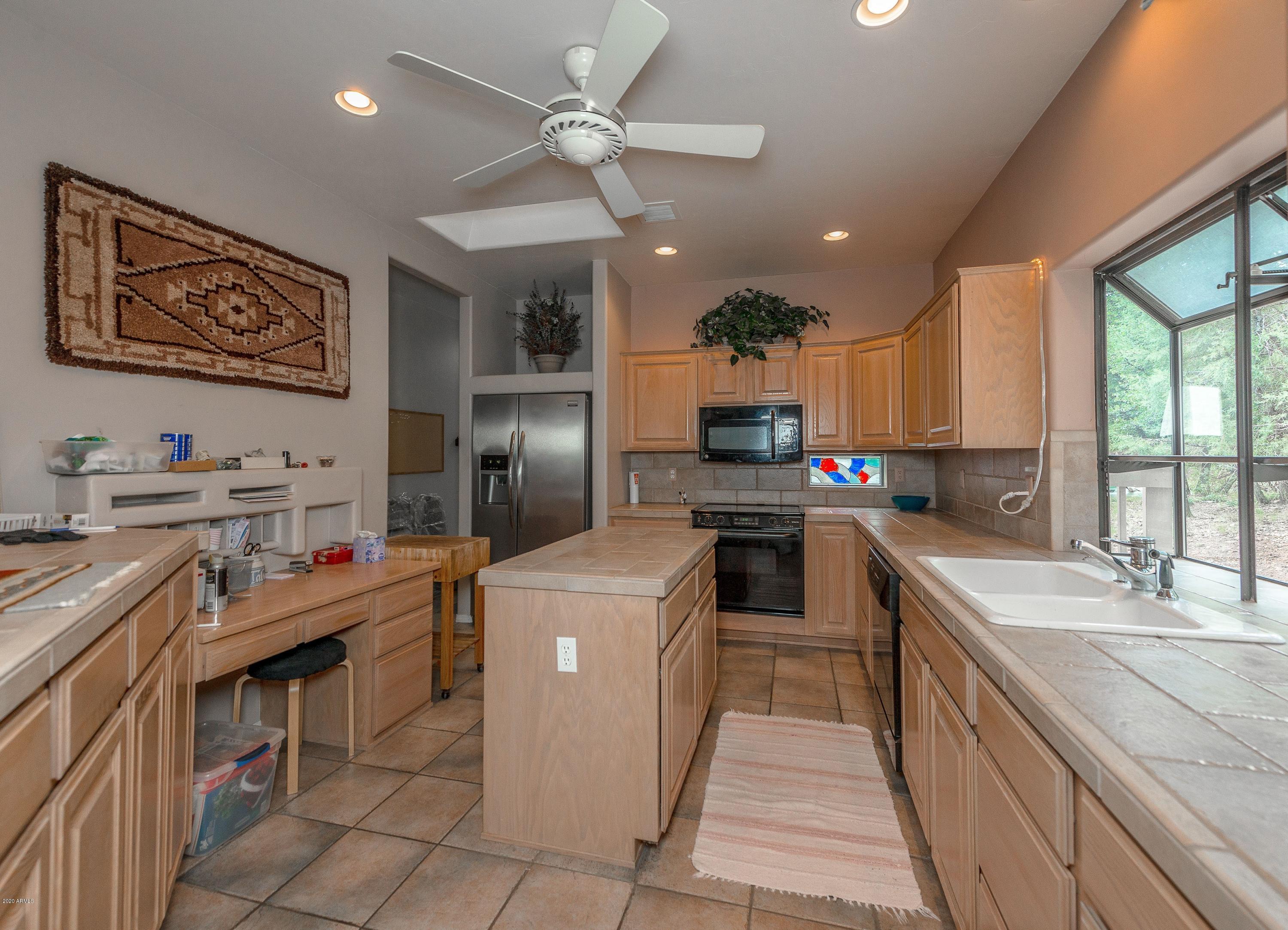 1281 Tanglewood Road Prescott, AZ 86303 - Photo 10 of 29 010_Kitchen