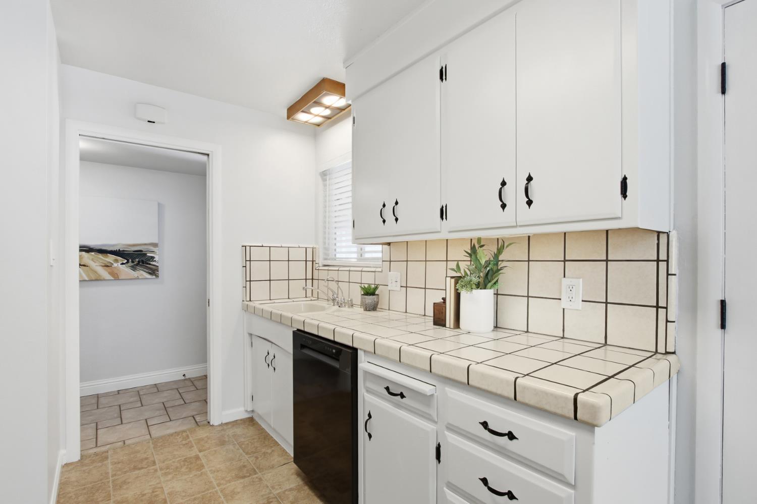 527 Rutgers Drive Davis, CA 95616 - Photo 17 of 50