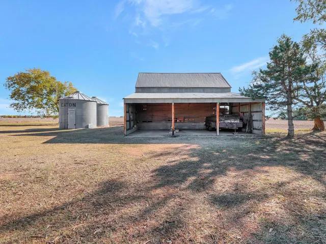 $400,000 | 2020 North 199th Street West, Goddard, KS 67052
