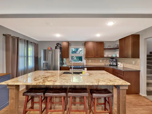 $400,000 | 2020 North 199th Street West, Goddard, KS 67052