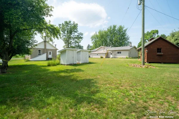 $279,900 | 7961 West Sidney Road, Greenville, MI 48838