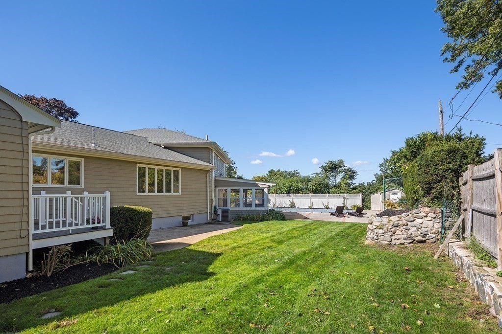 11 Fieldbrook Road Marblehead, MA 01945 - Photo 5 of 42 Gallery Image 5