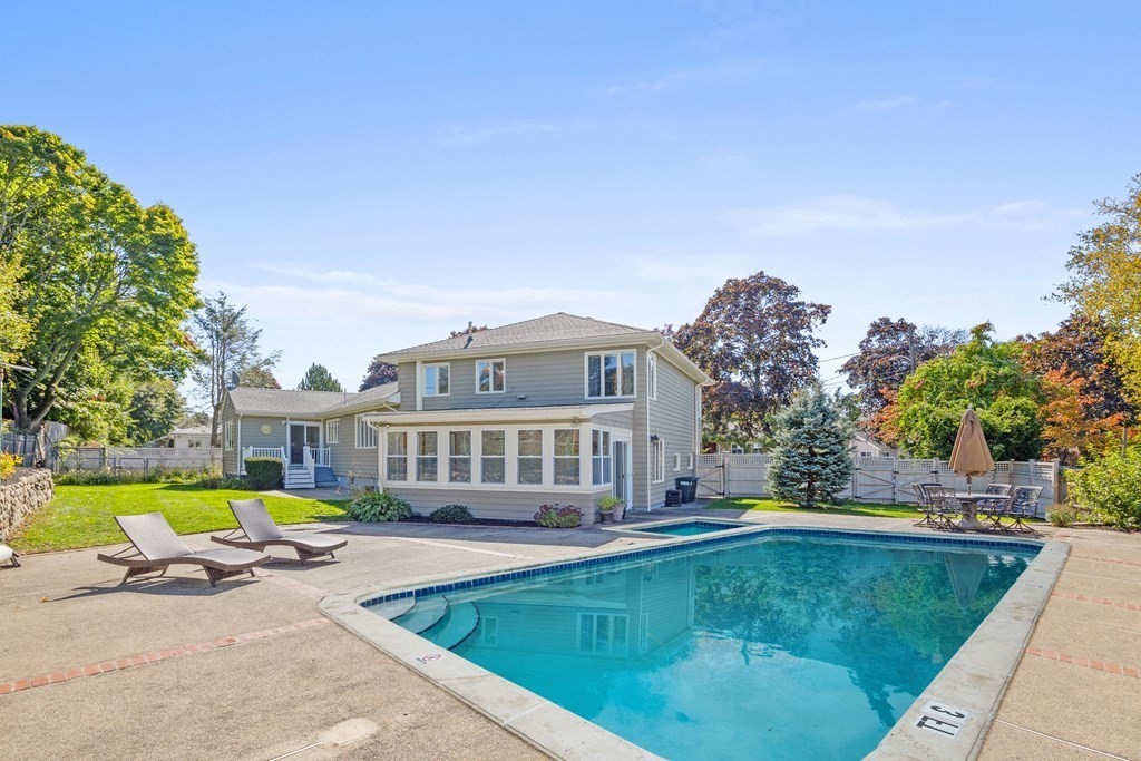 11 Fieldbrook Road Marblehead, MA 01945 - Photo 8 of 42 Gallery Image 8