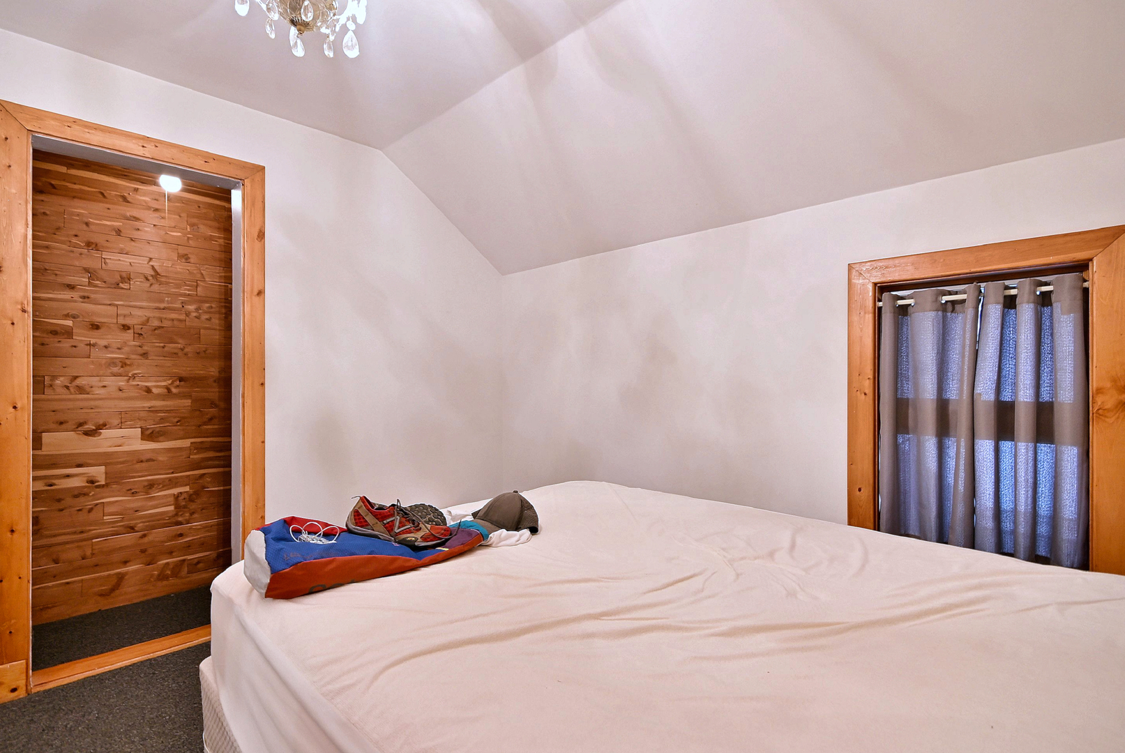2724 North Racine Avenue, Unit 2 Chicago, IL 60614 - Photo 16 of 22 Gallery Image 16
