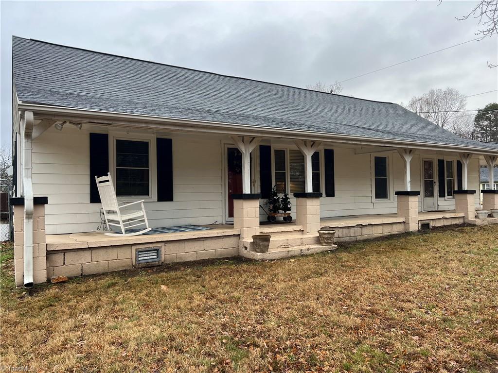 1085 Tom Gordon Road King, NC 27021 - Photo 2 of 17