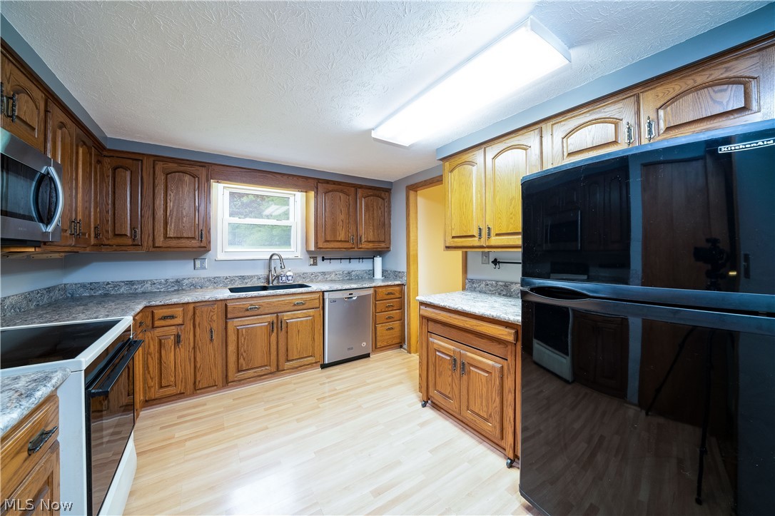 327 Silver Ridge Drive Akron, OH 44321 - Photo 11 of 35 Gallery Image 11