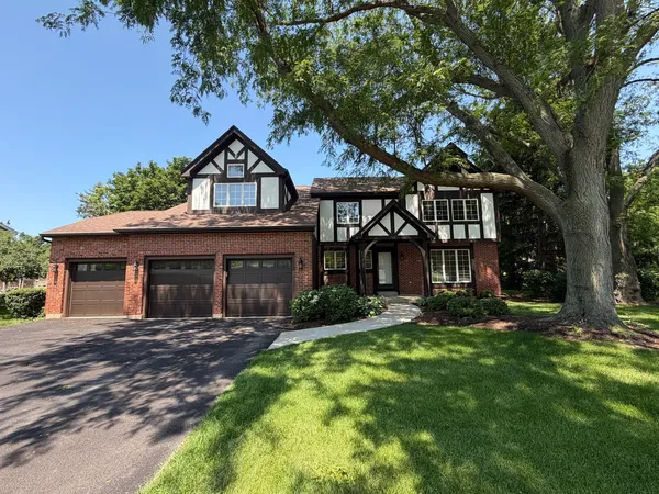 $569,900 | 732 Jamestowne Road, Sleepy Hollow, IL 60118