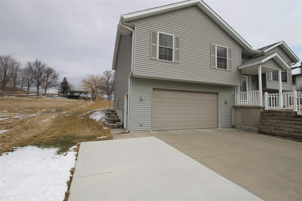100 Bailey Park Road Williamsburg, IA 52361 - Photo 2 of 24 Gallery Image 2