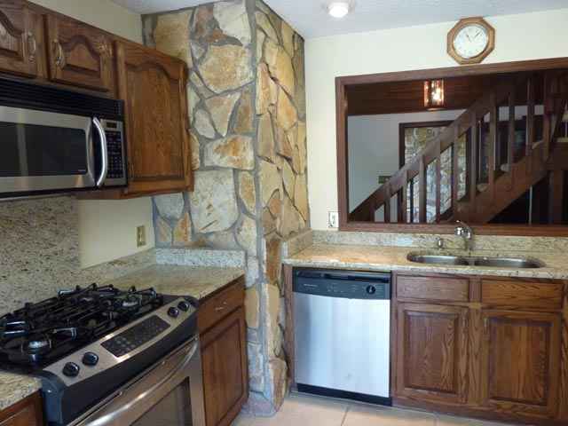 1006 Altamont Road Greenville, SC 29609 - Photo 8 of 25